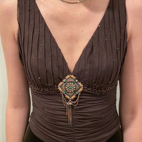 Brown velvet and beaded evening gown - Picture 2 of 4